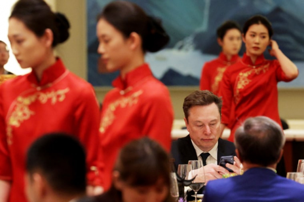 Musk’s attorney apologizes for his absence at trial during closing arguments Musk’s attorney apologizes for his absence at trial during closing arguments