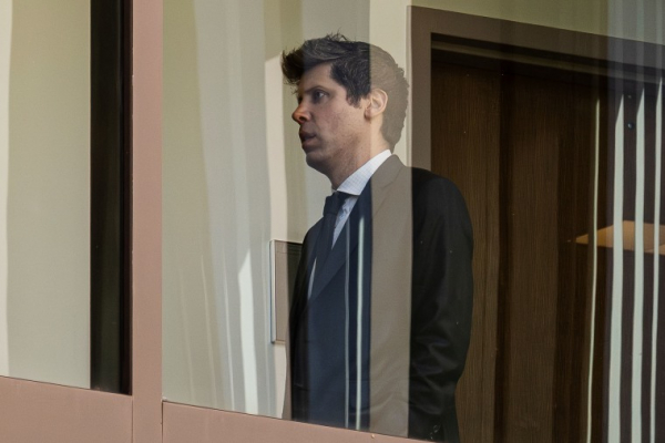 Musk’s attorney apologizes for his absence at trial during closing arguments Musk’s attorney apologizes for his absence at trial during closing arguments