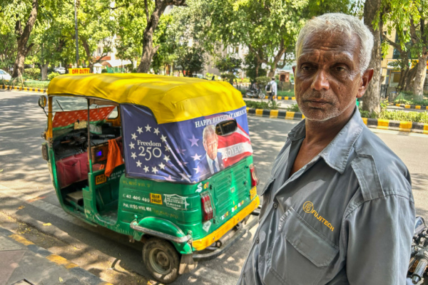 Trump’s portrait hits New Delhi traffic as U.S. Embassy rolls out ‘Happy Birthday America!’ rickshaws Trump’s portrait hits New Delhi traffic as U.S. Embassy rolls out ‘Happy Birthday America!’ rickshaws