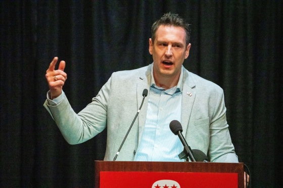 MAHA-backed Zach Lahn defeats Trump-backed Randy Feenstra in Iowa GOP primary for governor